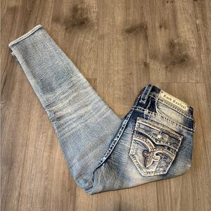 ROCK REVIVAL | Embellished Back Pocket Light Blue Jeans